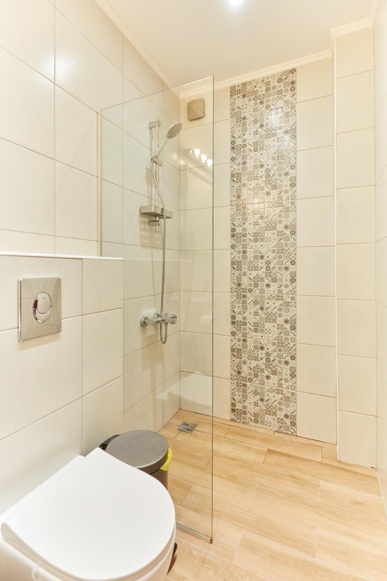 Vitosha Blvd Apt Steps From Ndk *